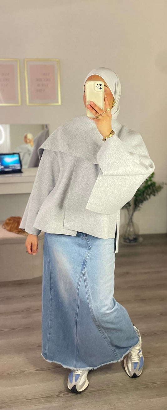 Cape Oversize – Élégance et Confort
 - Gris